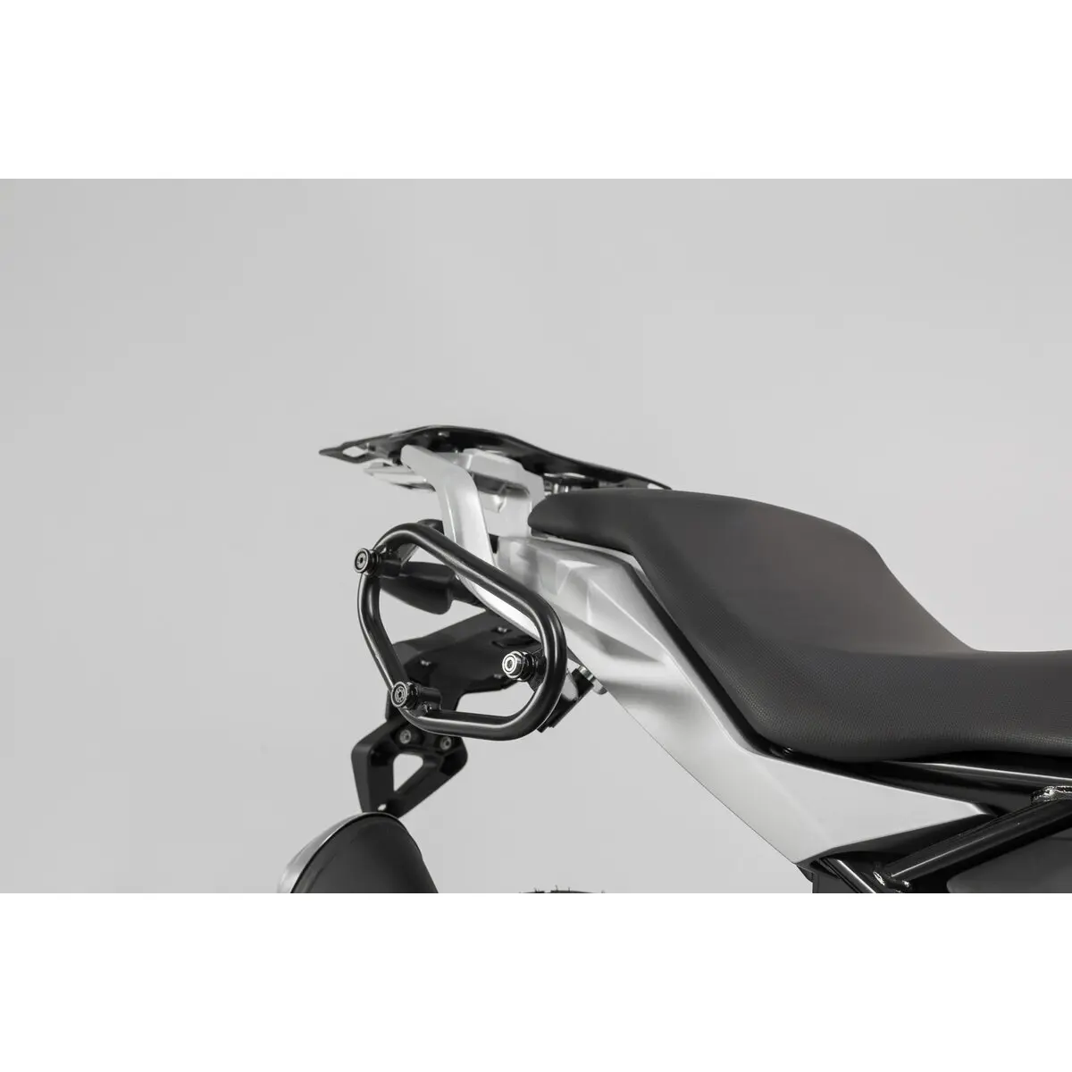 Halterung für rechte Seitentasche SW-Motech SLC. BMW G 310 GS (17-).