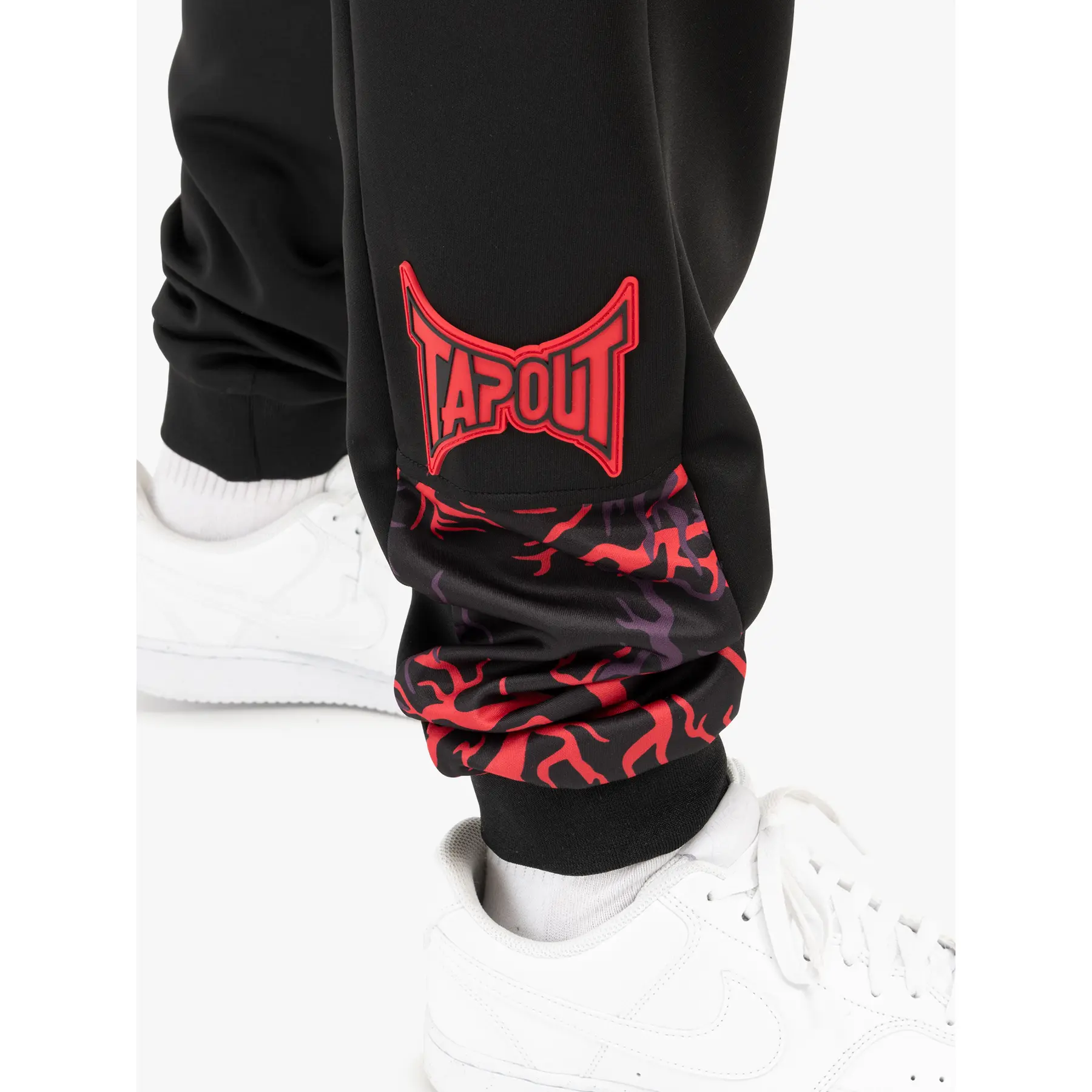 product/t/a/tapout_940083-1017_black-red-aubergine_3.jpg