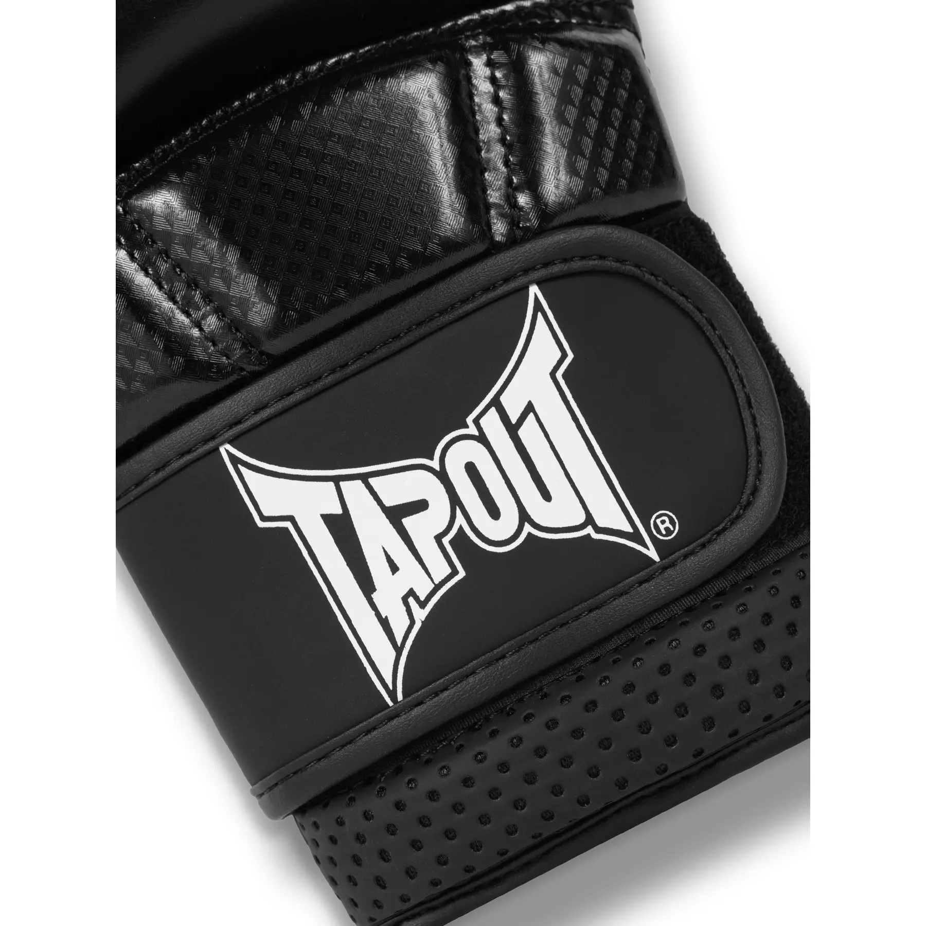 product/t/a/tapout_960075-1502_black-red-white_5.jpg