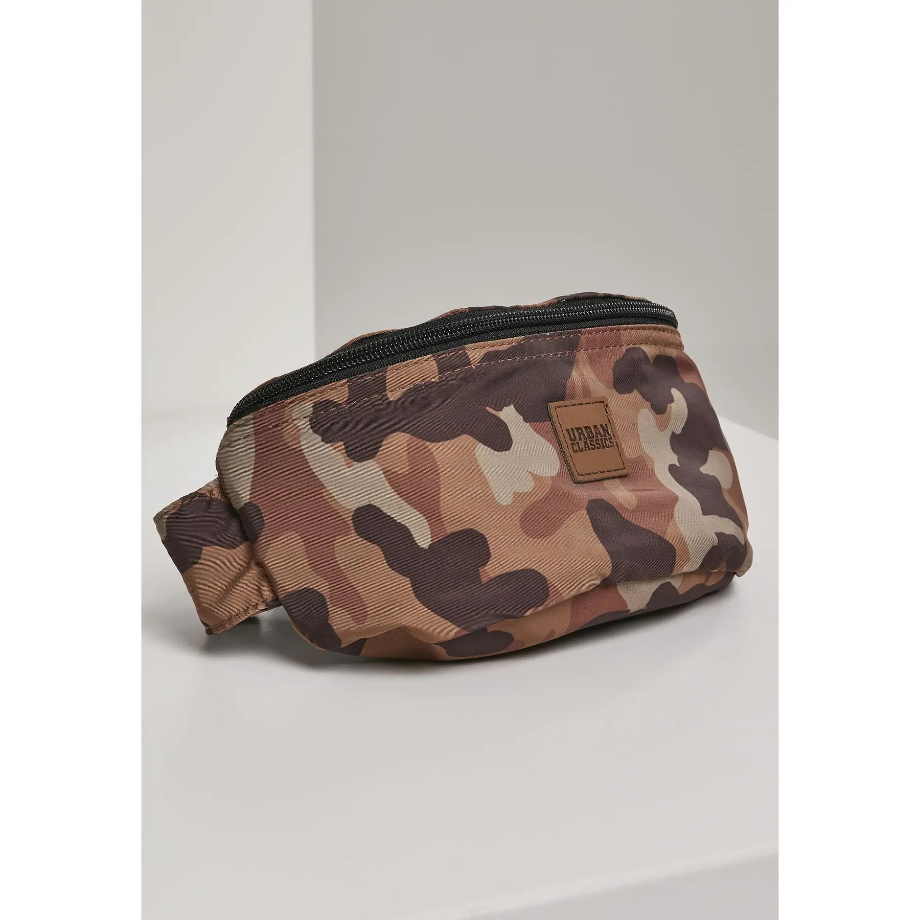 4053838457702 - Urban Classic hip camo Tasche