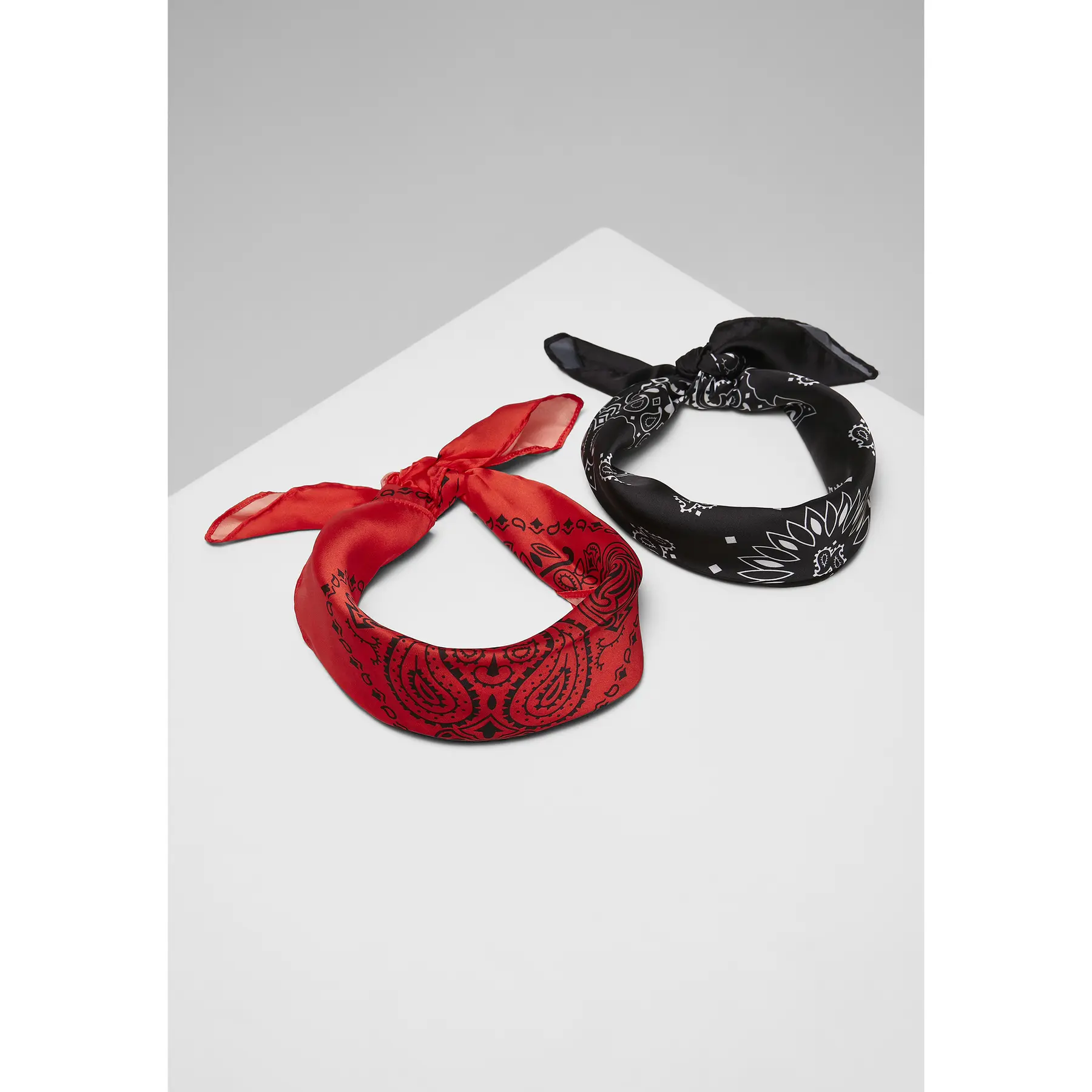 4053838729908 - Bandana satin (x2)