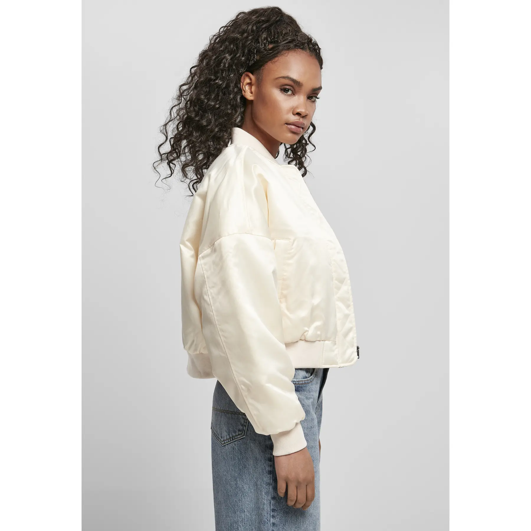 Urban Classics Tb4542-ladies Short Oversized Satin Bomber Jacket Ladies Jacket, Black Urban Classics Tb4542-ladies Short Oversized Satin Bomber Jacket Ladies Jacket, Black