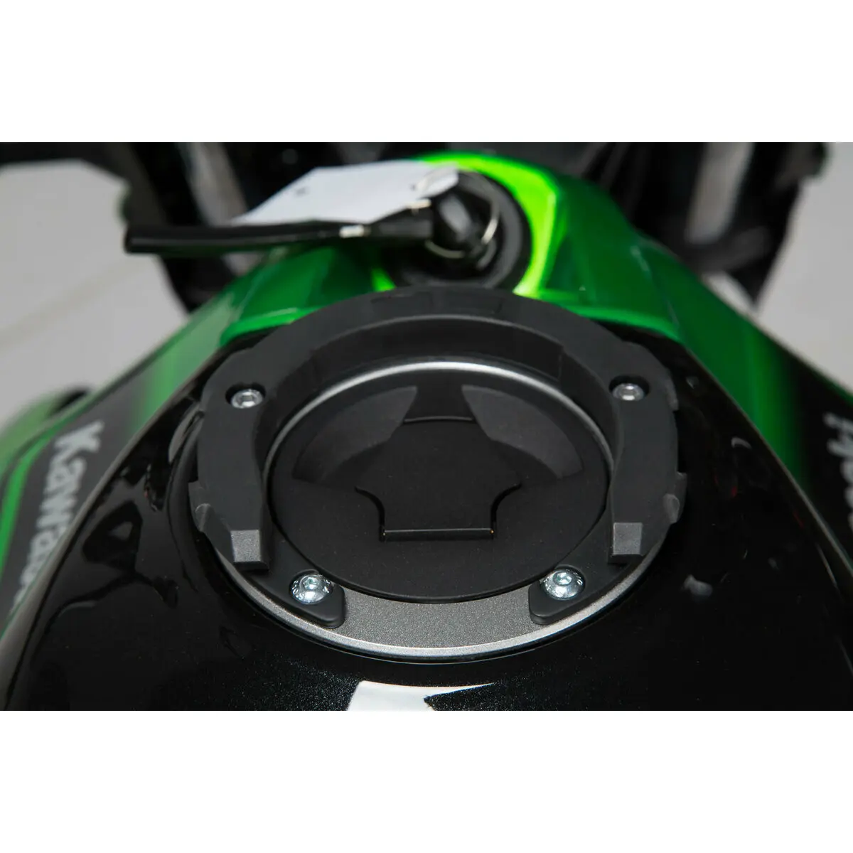 Tankring 5 Schrauben SW-Motech EVO Kawasaki II