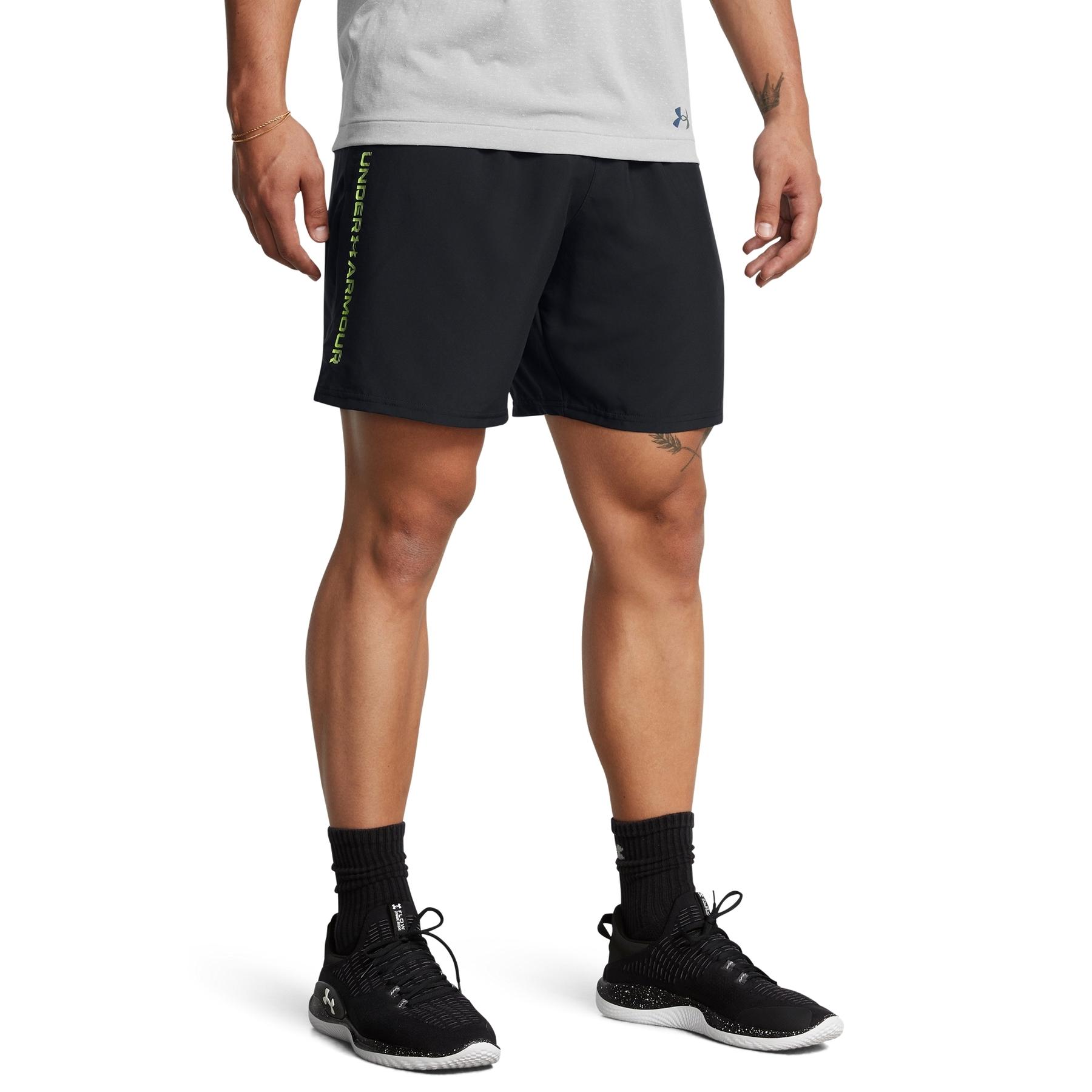 product/u/n/under-armour_1383356-004_0_0.jpg