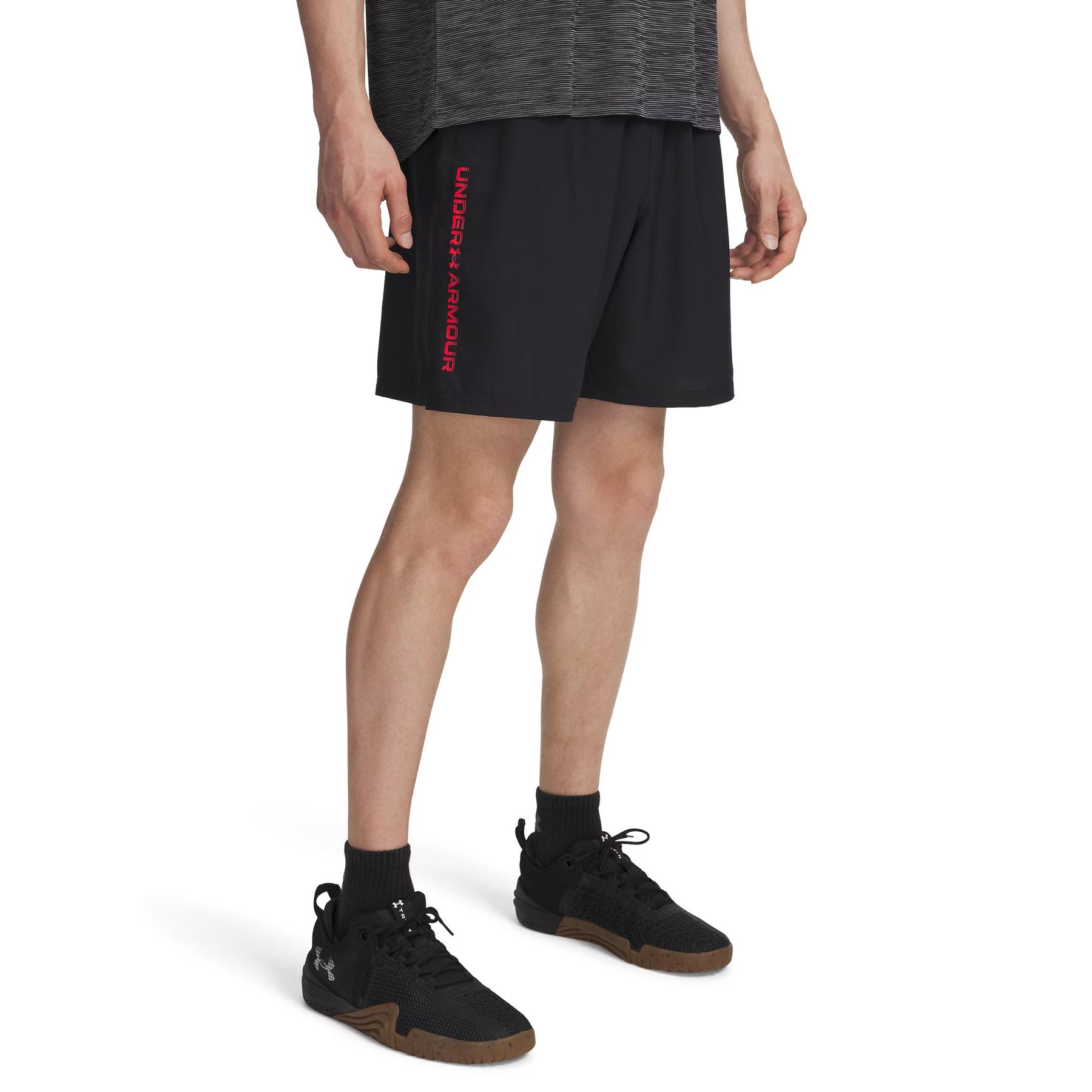 product/u/n/under-armour_1383356-007_black_1.jpg