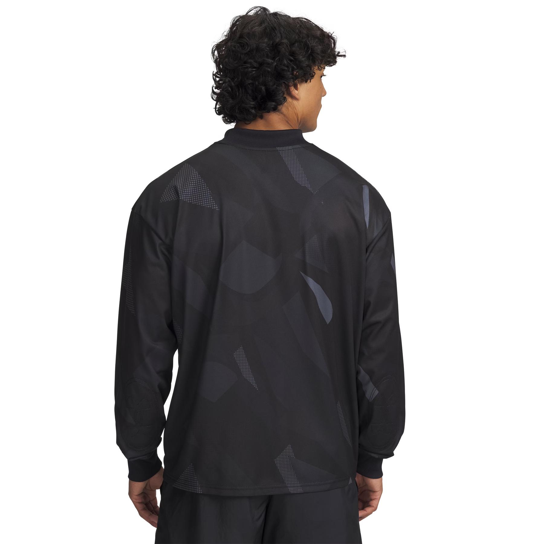 product/u/n/under-armour_6005123-001_black_2.jpg