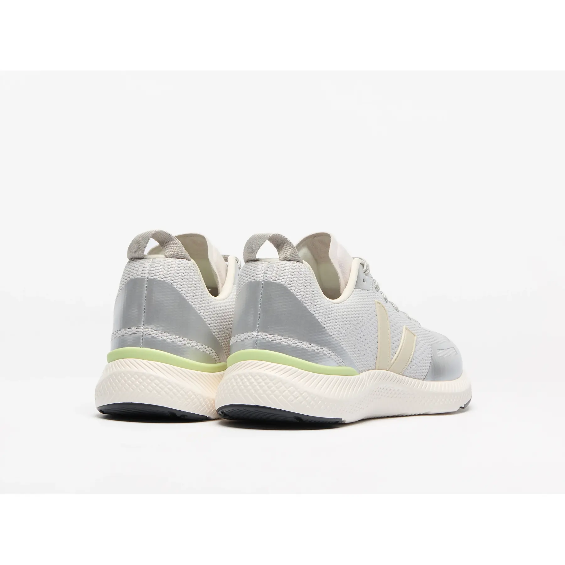 product/v/e/veja_ip1403786_li-grey-pier-silver_3.jpg