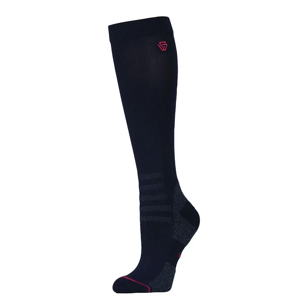 Comparer les prix de Chaussettes équitation de compression Weatherbeeta