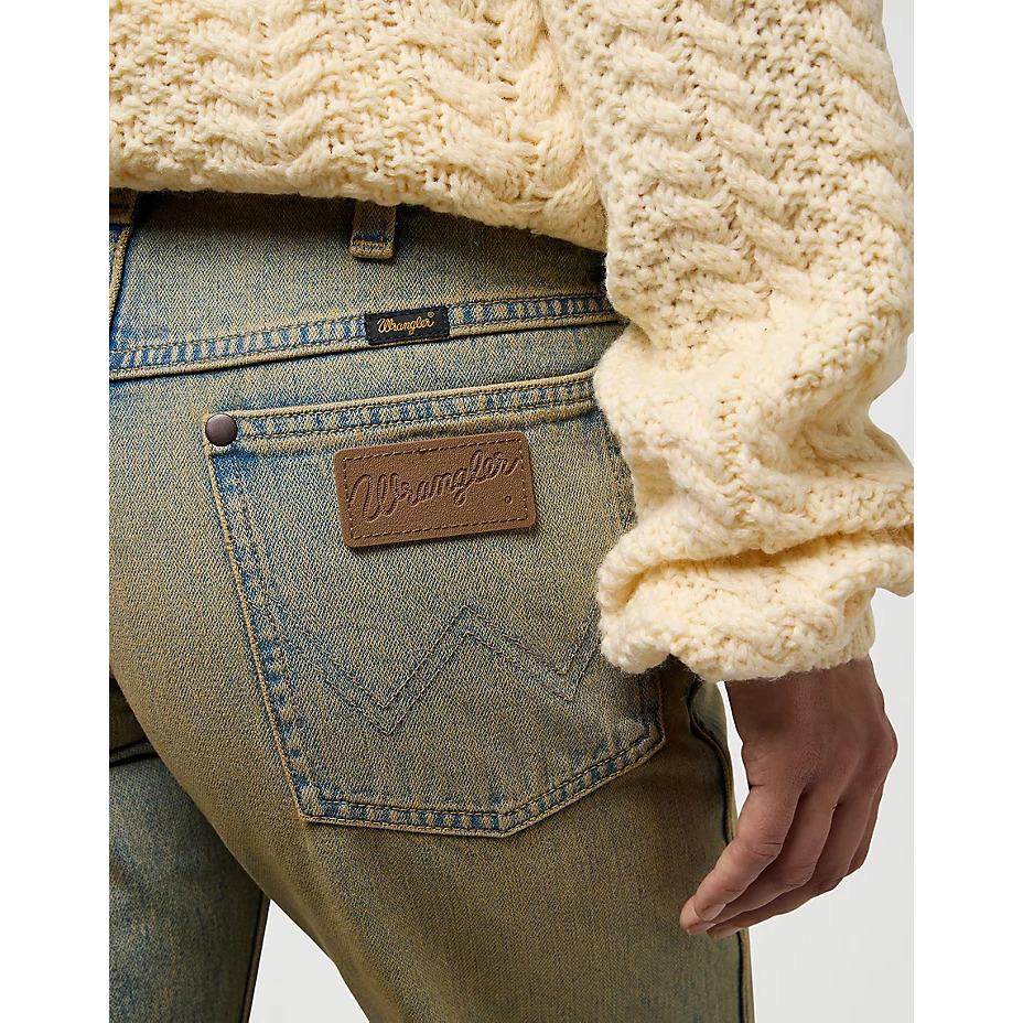 product/w/r/wrangler-112371145-tinted-indigo-7.jpg