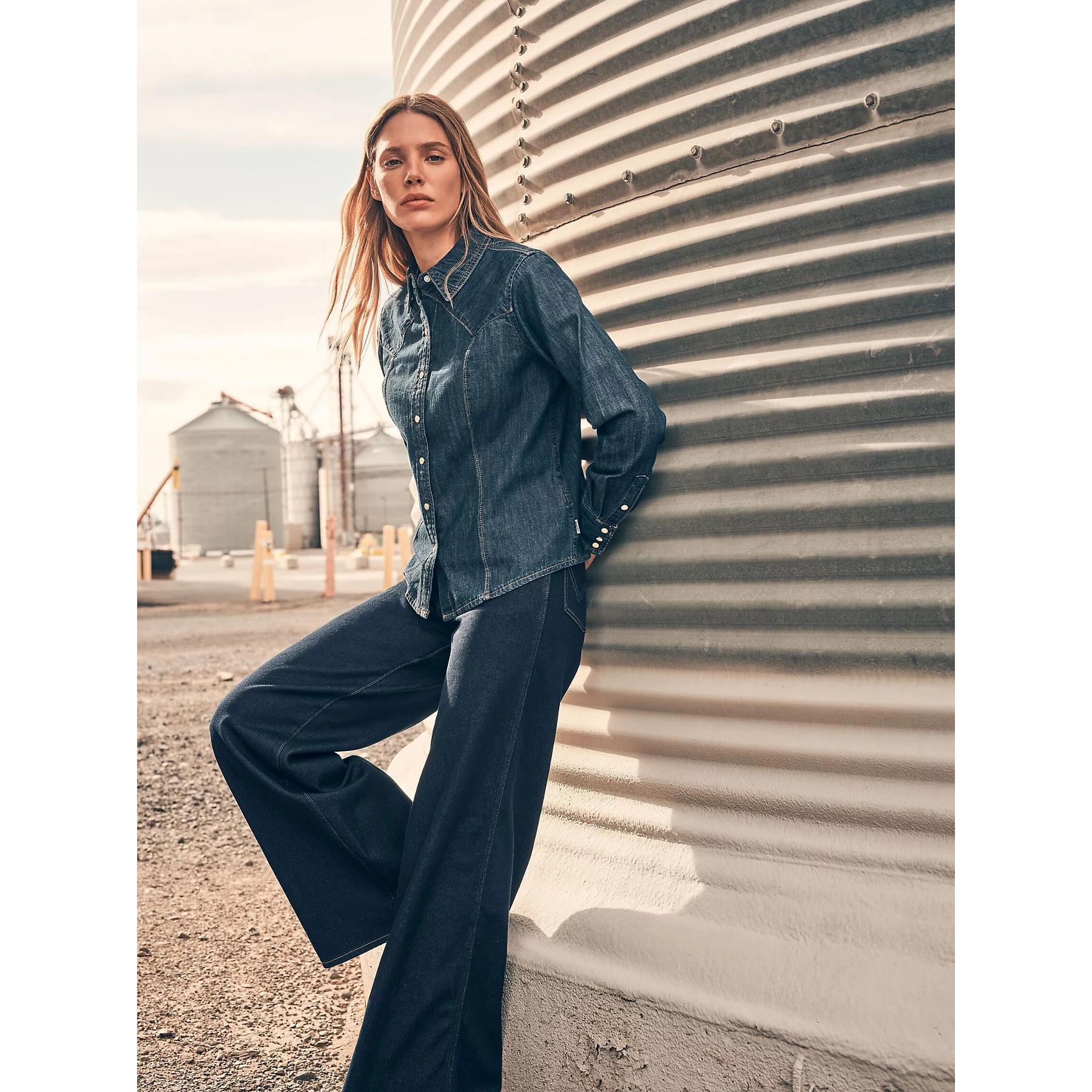 product/w/r/wrangler-112371187-blue-6.jpg