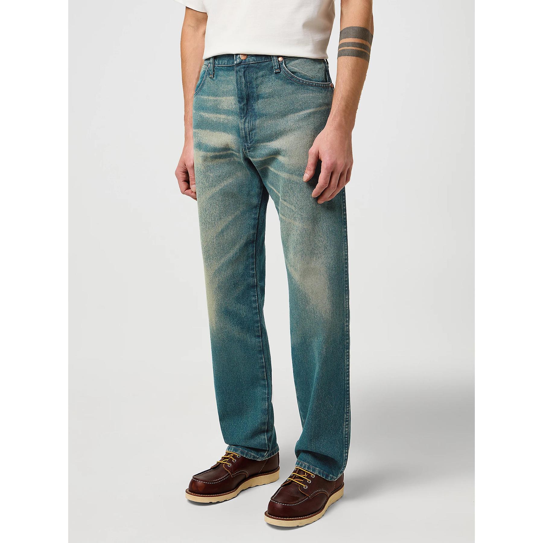 product/w/r/wrangler-112371513-stormy-4.jpg