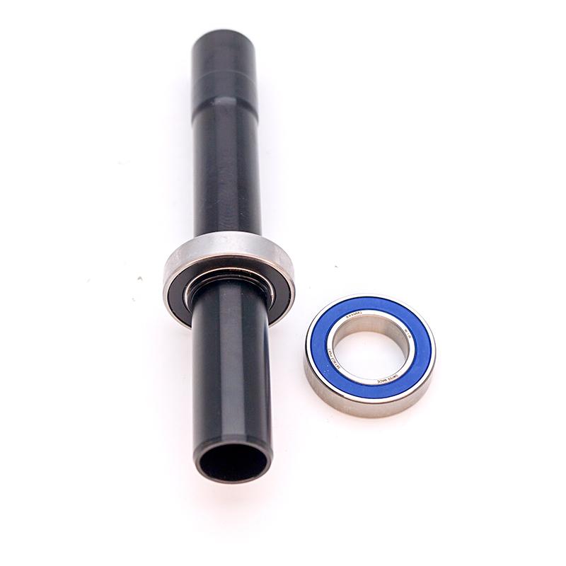 Velo Store - UK Rear wheel axle with roller Zipp V2 Db Nsw | Extra 10% off with Subscription, Postage £16.79 to UK Fedex.