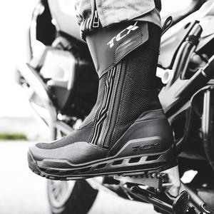 Men's boots