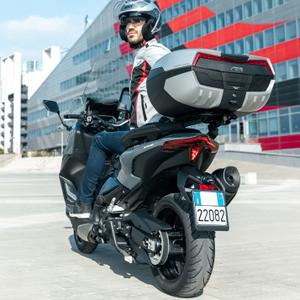 Scooter mounts