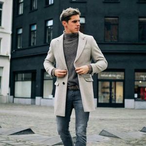 Uomo