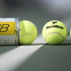 category Tennisbälle