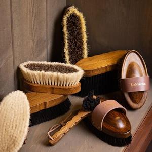 Hoof Picks & Brushes