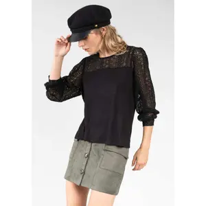 Women's T-shirt Deeluxe Frida image-0