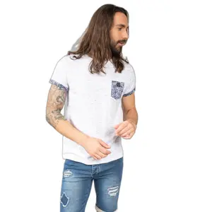 T-shirt Deeluxe shamar m+ image-0