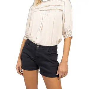 Short femme Deeluxe cerise m+ image-1