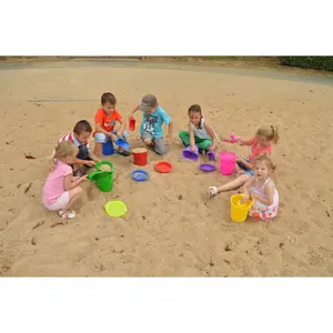 Ensemble Seau, pelle et accessoires souples enfant Sporti image-1