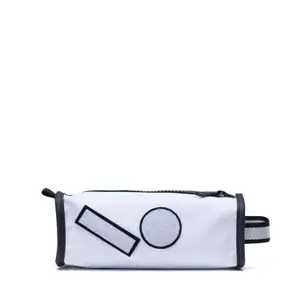 Kit Herschel settlement case white image-2