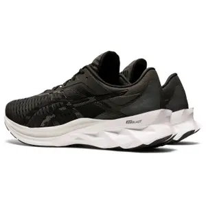 Schoenen Asics Novablast image-3