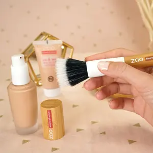 Kůže tónovací 818 střední pralinka žena Zao - 30 ml image-1