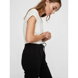 Pantalón Vero Moda vmeva loose string image-5