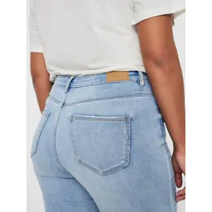 Damenjeans Vero Moda Vmsophia Li357 Curve image-4