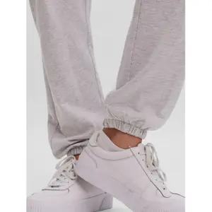 Women's trousers Vero Moda vmoctaviaat image-3