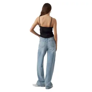 csipkés női crop top Vero Moda Ditte image-2
