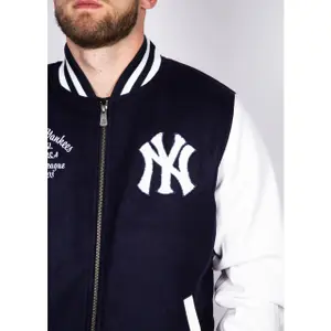 Chaqueta New Era Yankees Post Grad Pack Varsity image-4