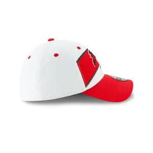 Casquette New Era 3930 Onf18 Tampa Bay Buccaneers Thanksgiv image-3