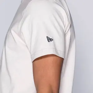 Camiseta New Era Patch image-3