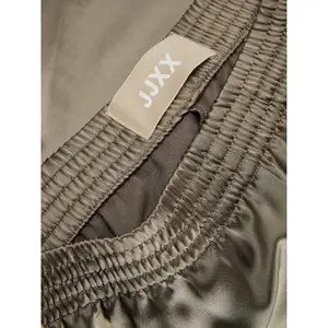 Pantaloni da donna in raso JJXX kira image-6
