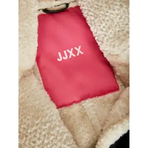 Chaqueta sin mangas para mujer JJXX casey image-3