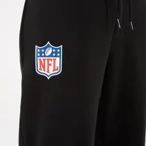 Pantaloni running New Era Logo NFL Shield image-4
