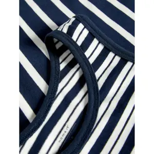 Set of 2 boy's tank tops Name it image-3