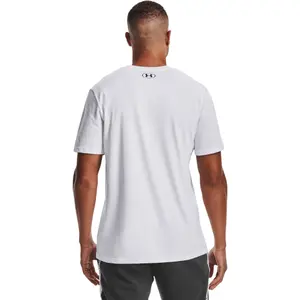 T-shirt Under Armour Nummer Schrift image-3