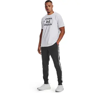 T-shirt Under Armour Nummer Schrift image-4