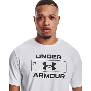 T-shirt Under Armour Nummer Schrift image-5