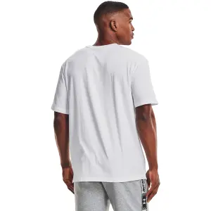 Camiseta Under Armour Baseline Essential image-4