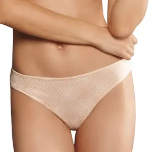 String Frau Anita caroline image-0