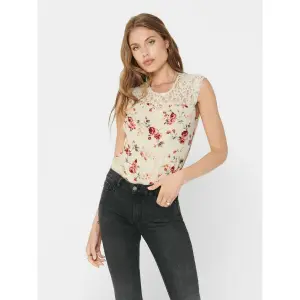 Vrouwen top Only Karmen manches courtes image-1