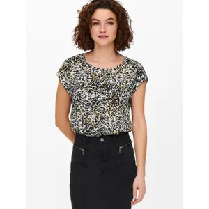 Women's short sleeve T-shirt Only onlvic image-1