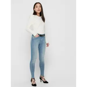 Women's jeans Only Blush life image-3