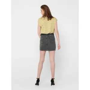 Frauen-T-Shirt Only manches courtes Wilma image-5