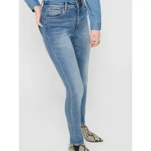 Vaqueros de mujer Only Mila life image-5