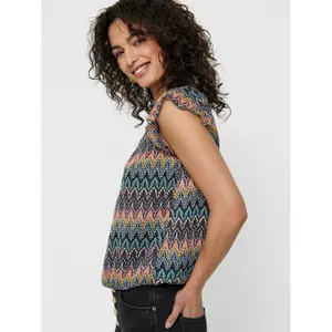 T-shirt för kvinnor Only onlmaria capsleeve wovens image-5